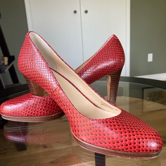 COLE HAAN Sz 6 B Bethany Grand OS Snakeskin Embossed Pumps Heels D38994 Red - Picture 14 of 14